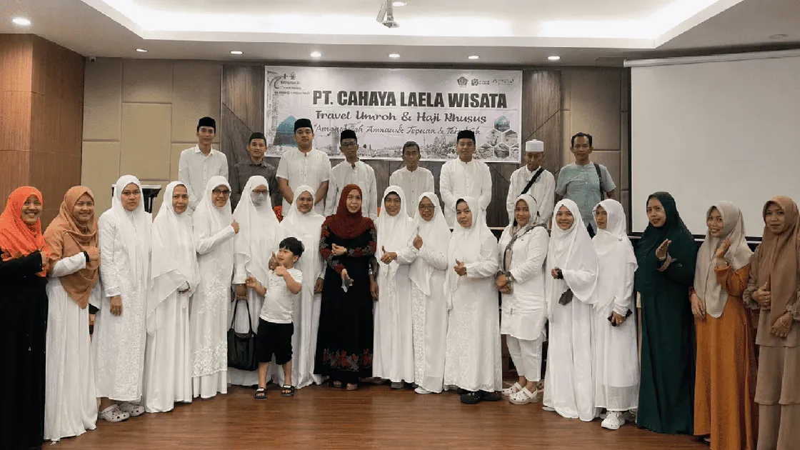 Travel Umroh Makassar Terbaik